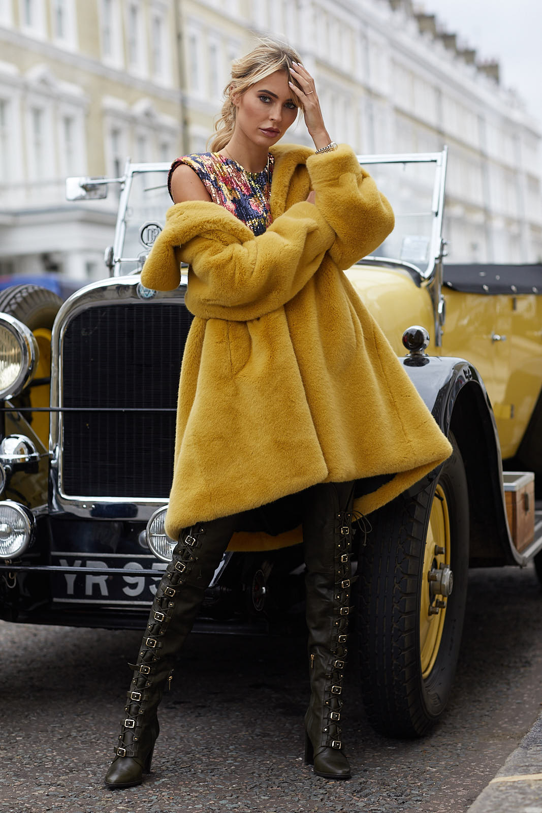 NEW IN Monaveen Luxury Faux Fur Penelope Coat CREAM/WHITE