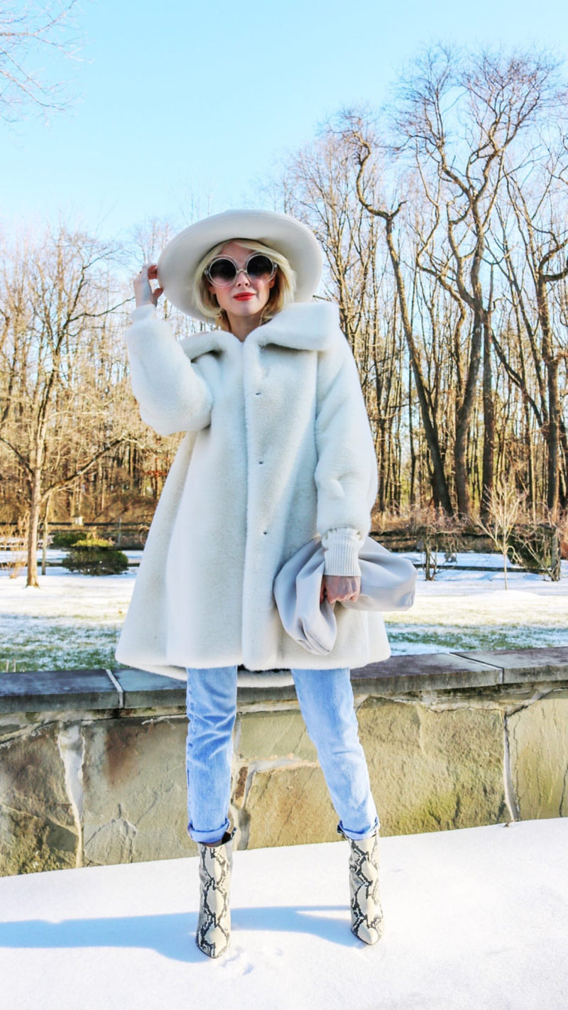 NEW IN Monaveen Luxury Faux Fur Penelope Coat CREAM/WHITE