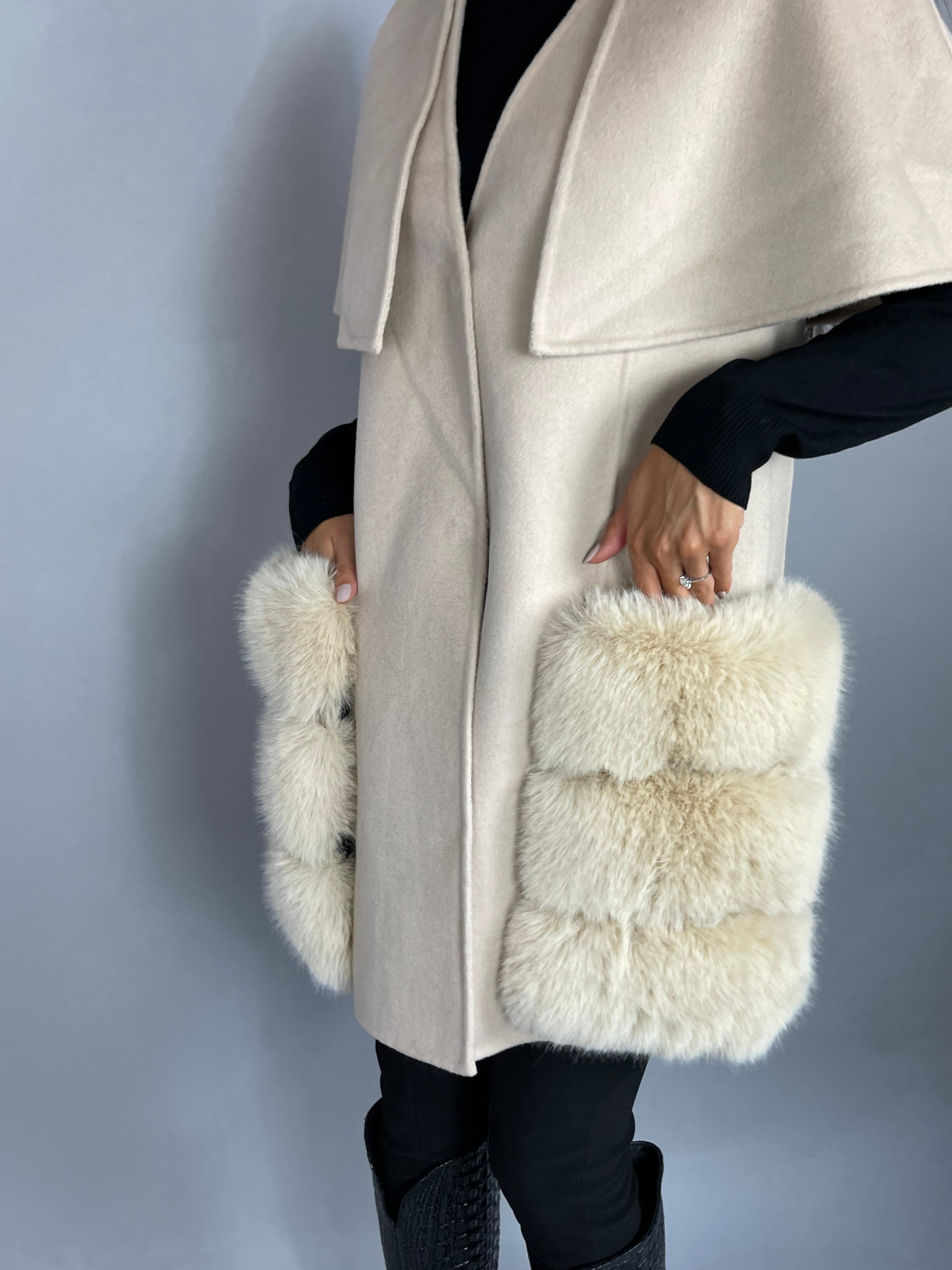 Carrie Wool Cashmere cape/vest NUDE Faux Fur Pockets