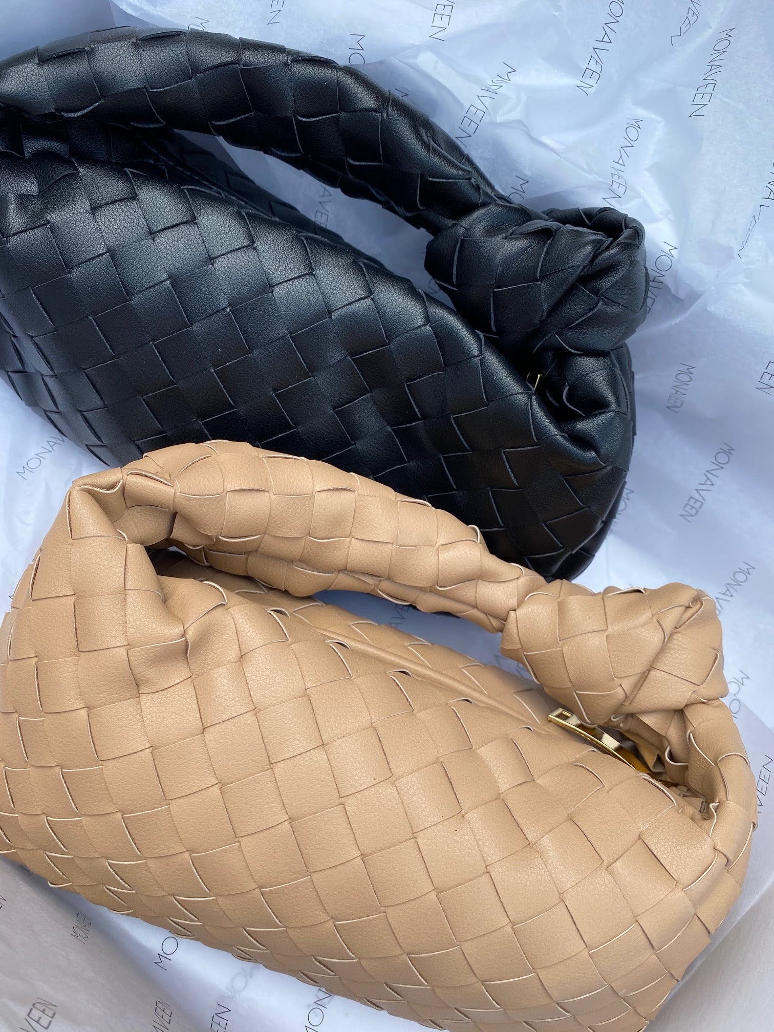 NEW IN WHITNEY fine weave leather Bag.