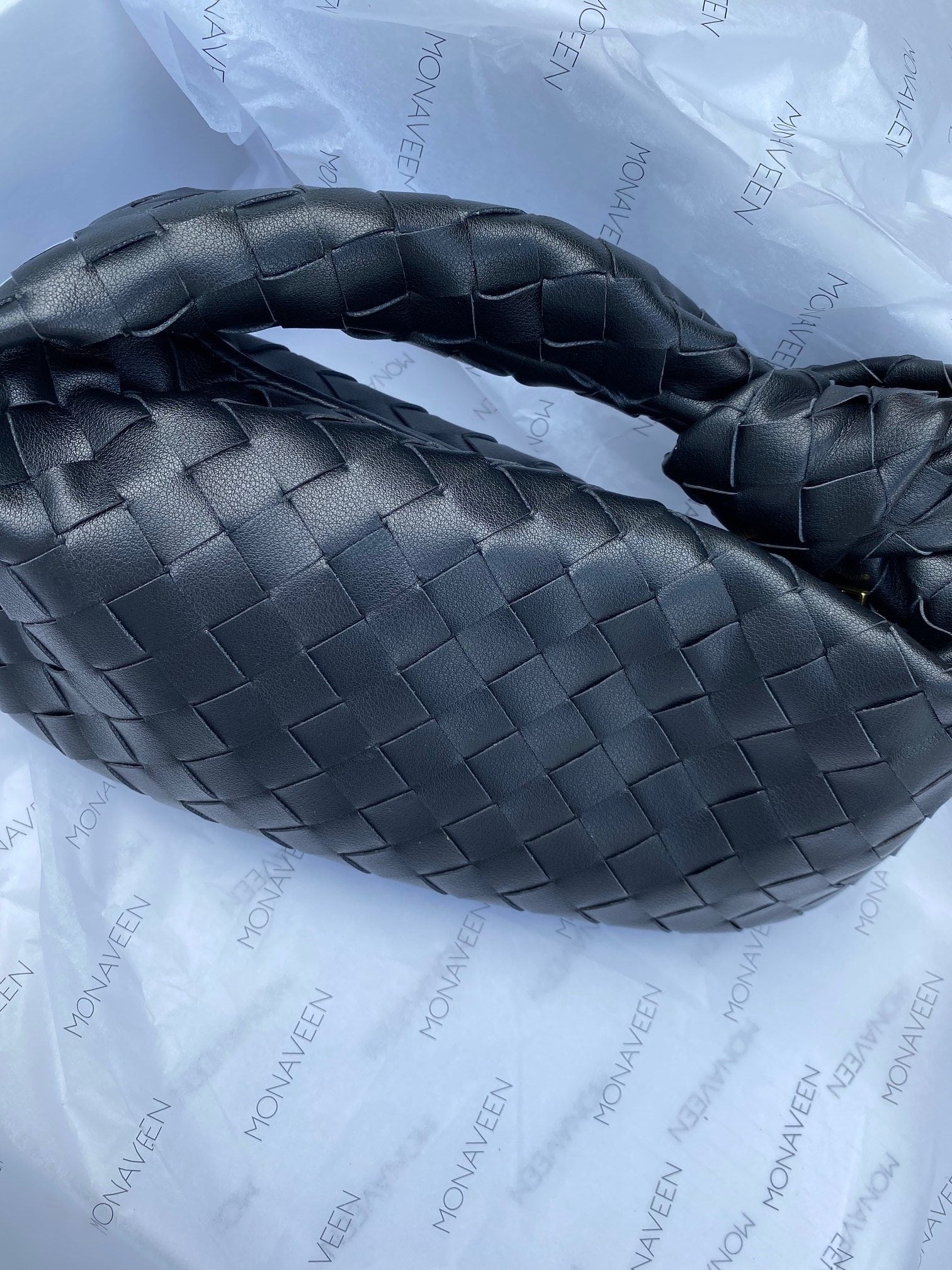 NEW IN WHITNEY fine weave leather Bag.