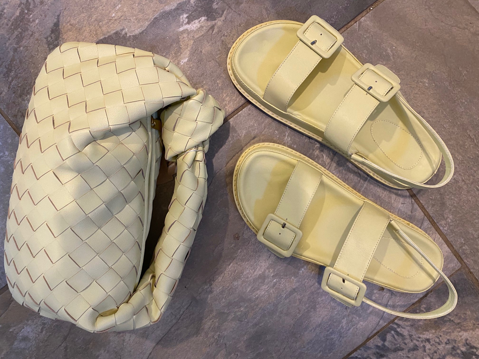 NEW IN WHITNEY fine weave leather Bag.