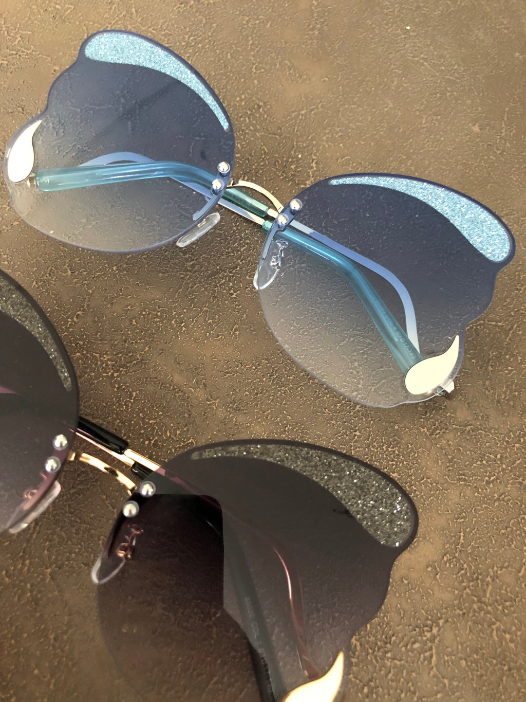 NEW in Binky Sunglasses