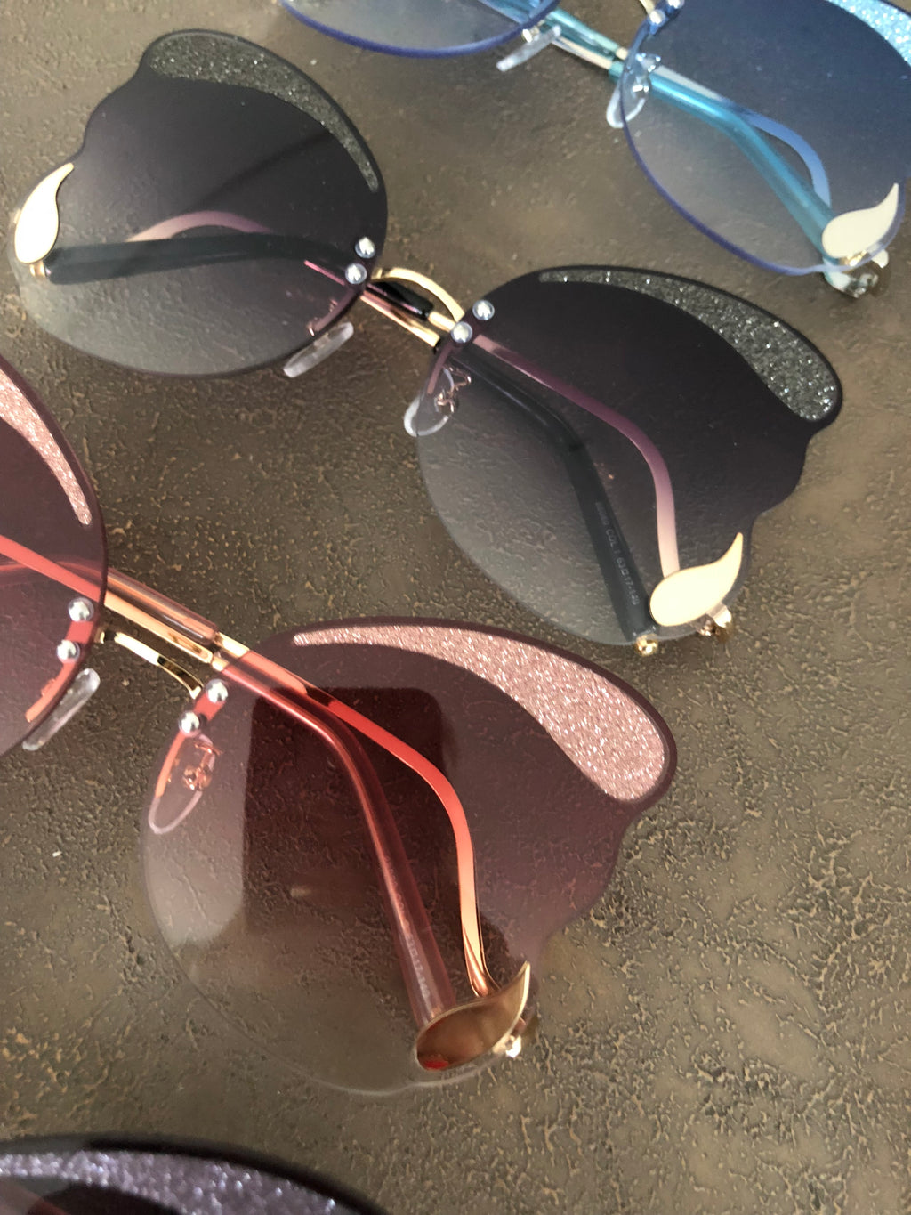 NEW in Binky Sunglasses