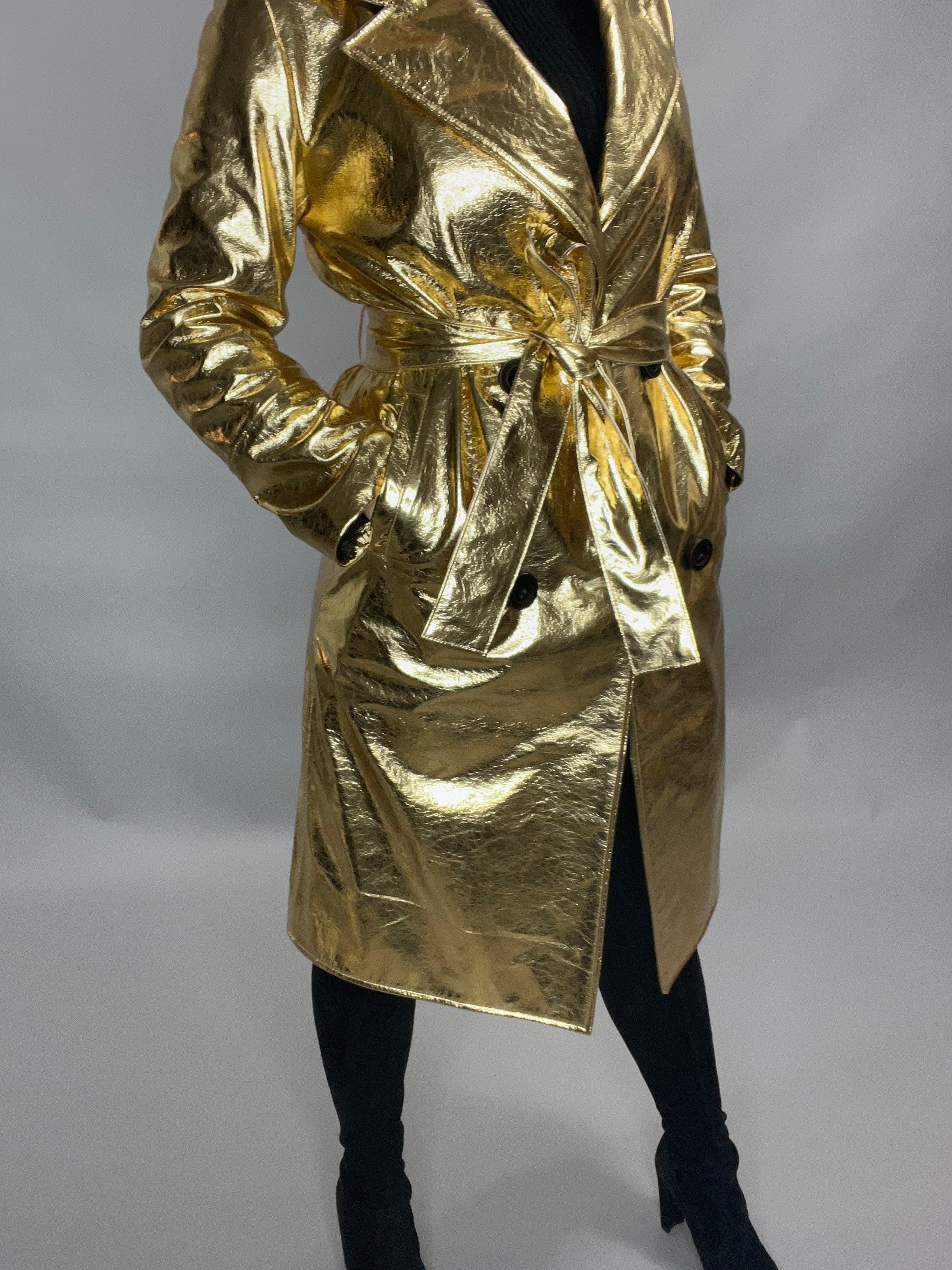 GOLD LEATHER TRENCH COAT - size small