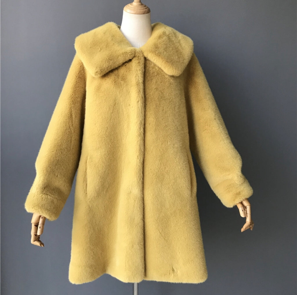 NEW IN Monaveen Luxury Faux Fur Penelope Coat CREAM/WHITE