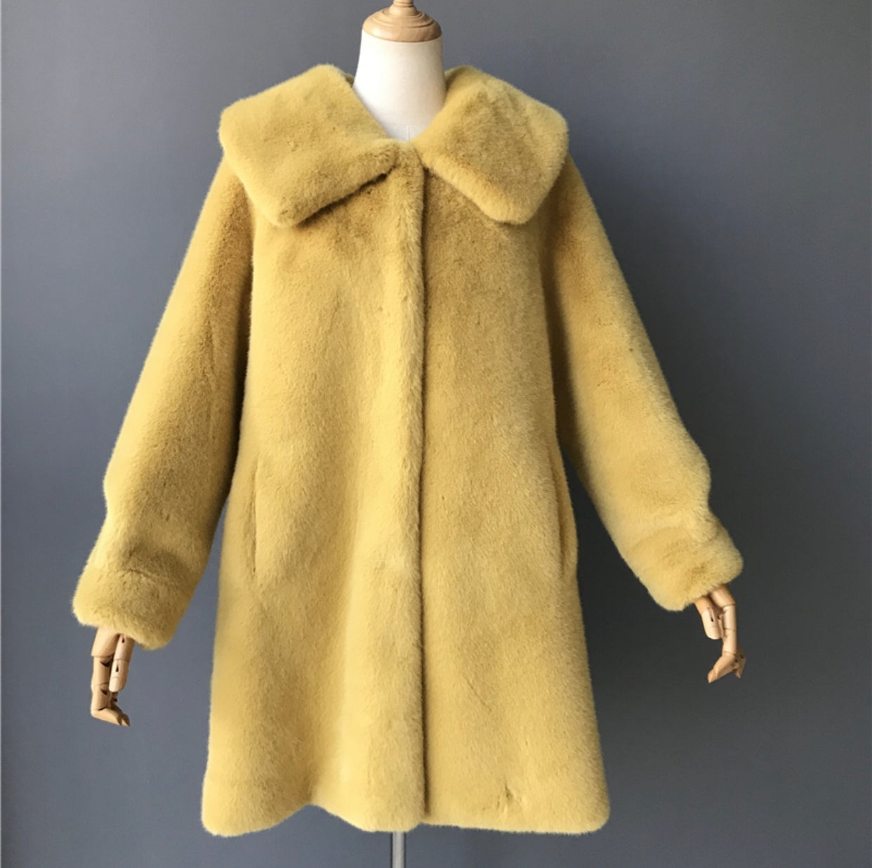 NEW IN Monaveen Luxury Faux Fur Penelope Coat CREAM/WHITE