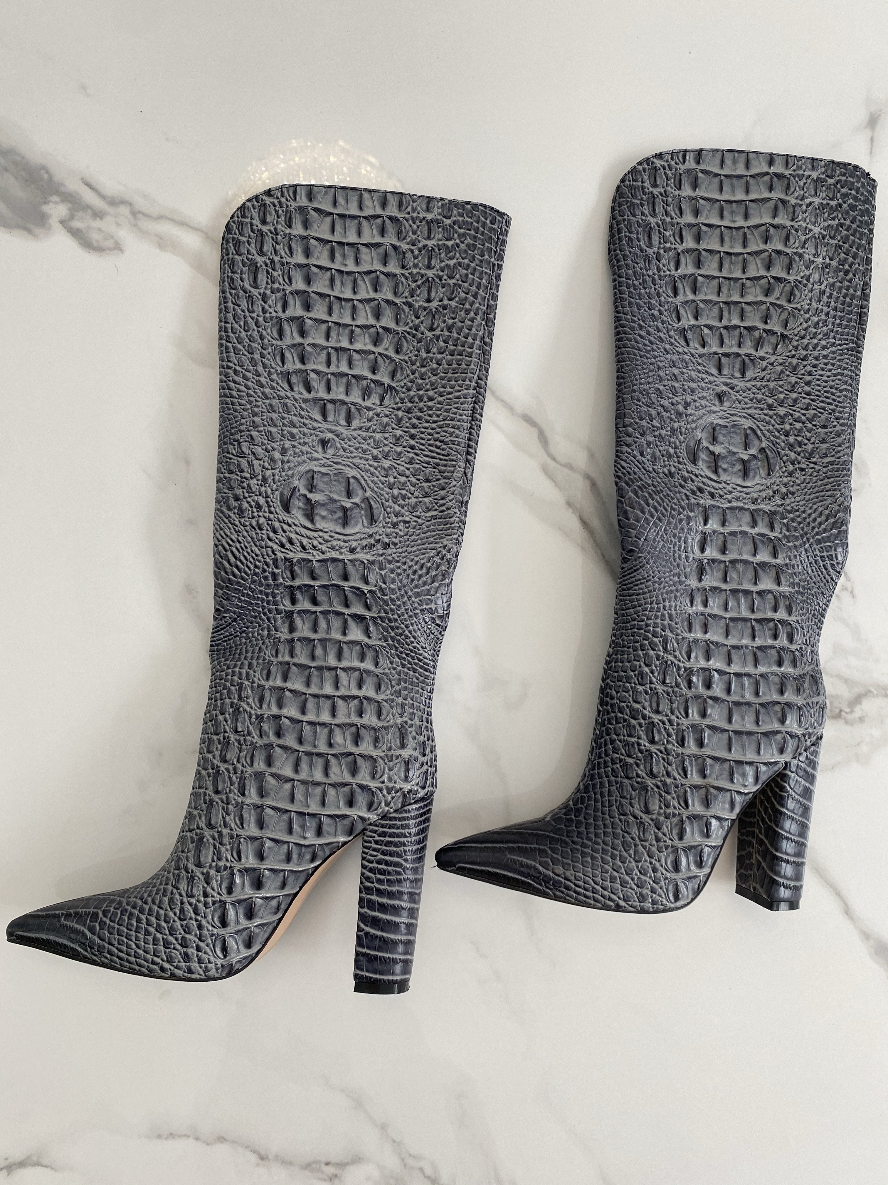 NEW IN Monaveen DALLAS Vegan crocodile leather Boot - BROWN