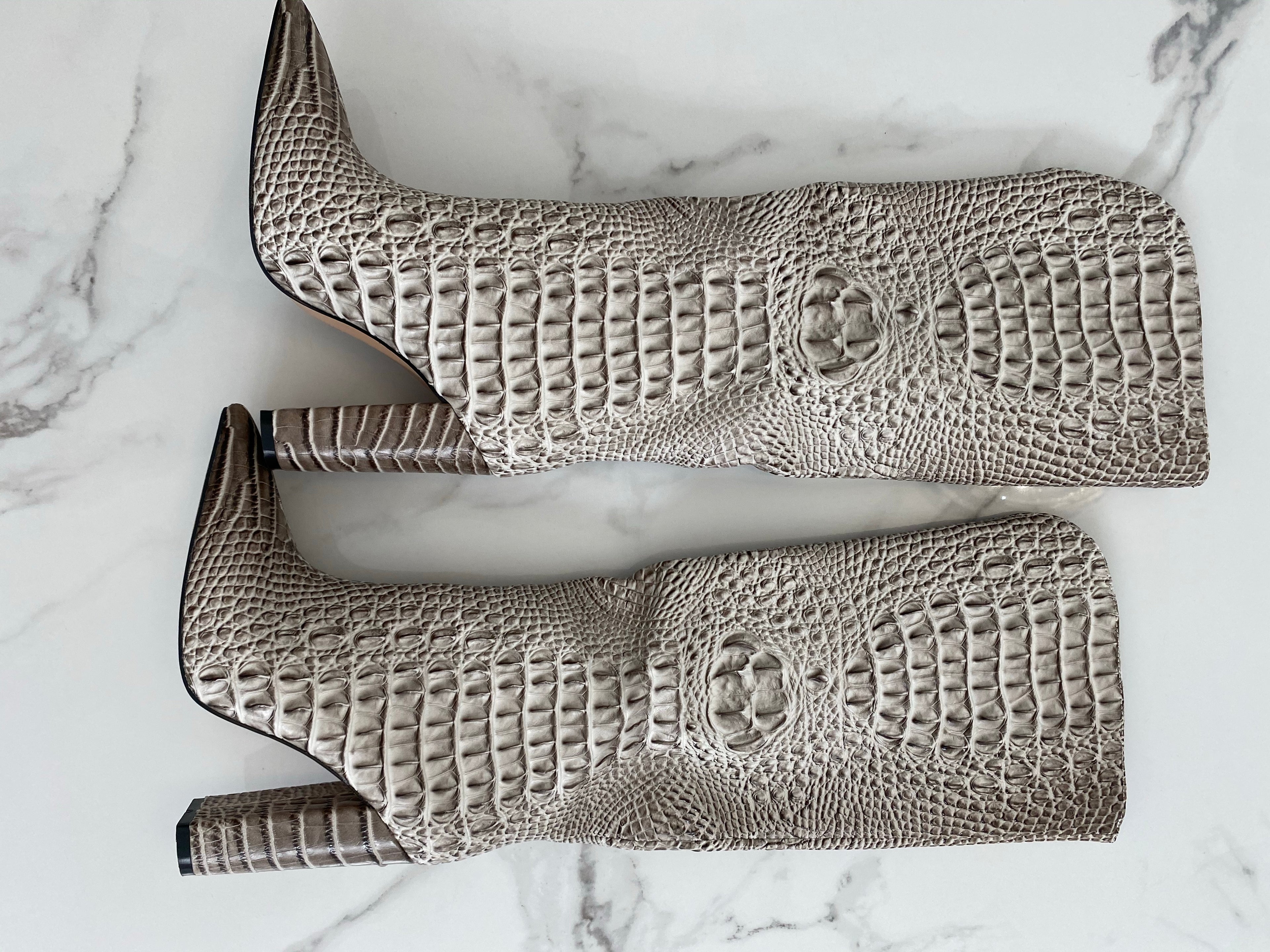 NEW IN Monaveen DALLAS Vegan crocodile leather Boot - BROWN