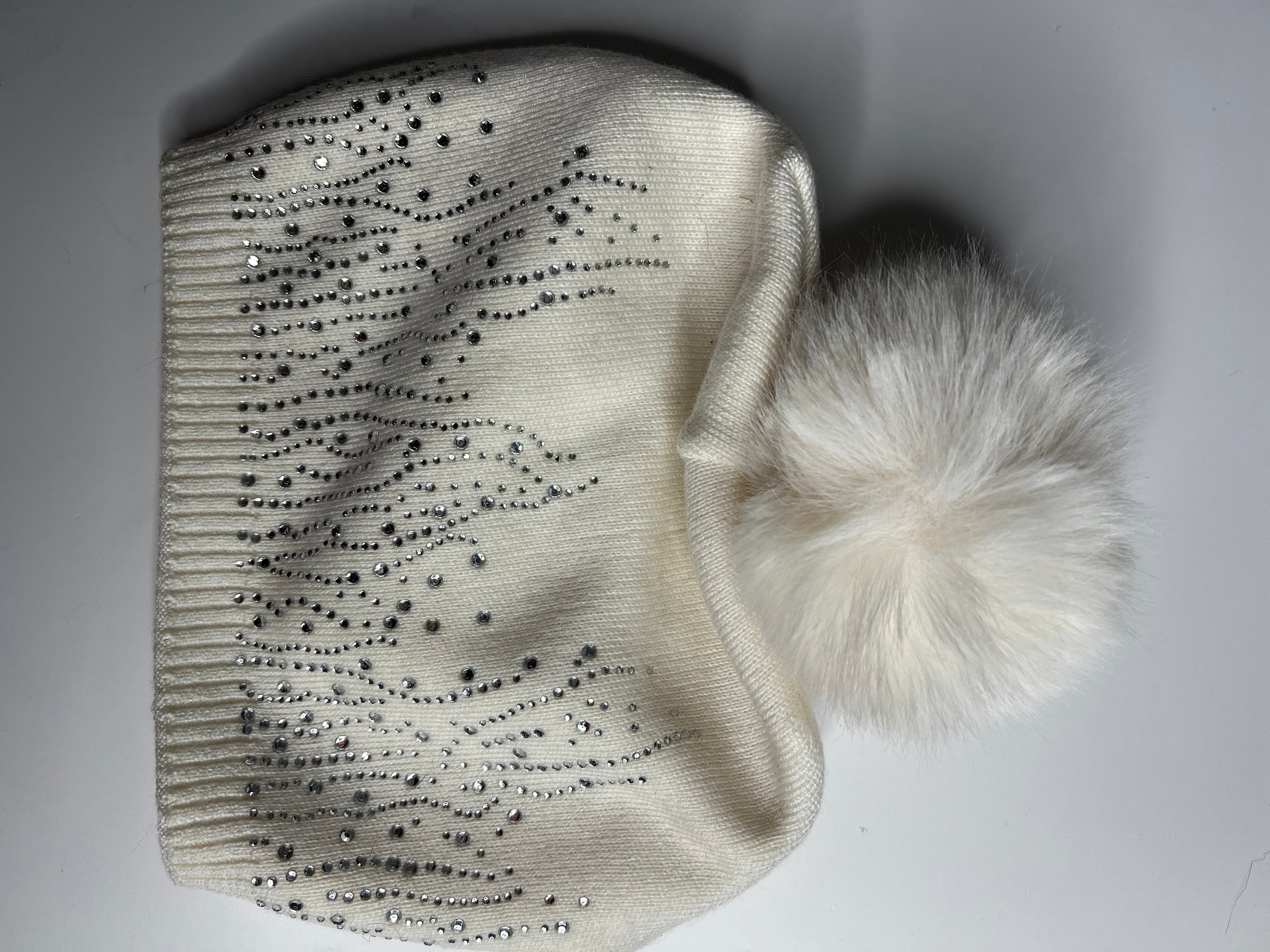 Luxury knitted sparkle pom pom hat