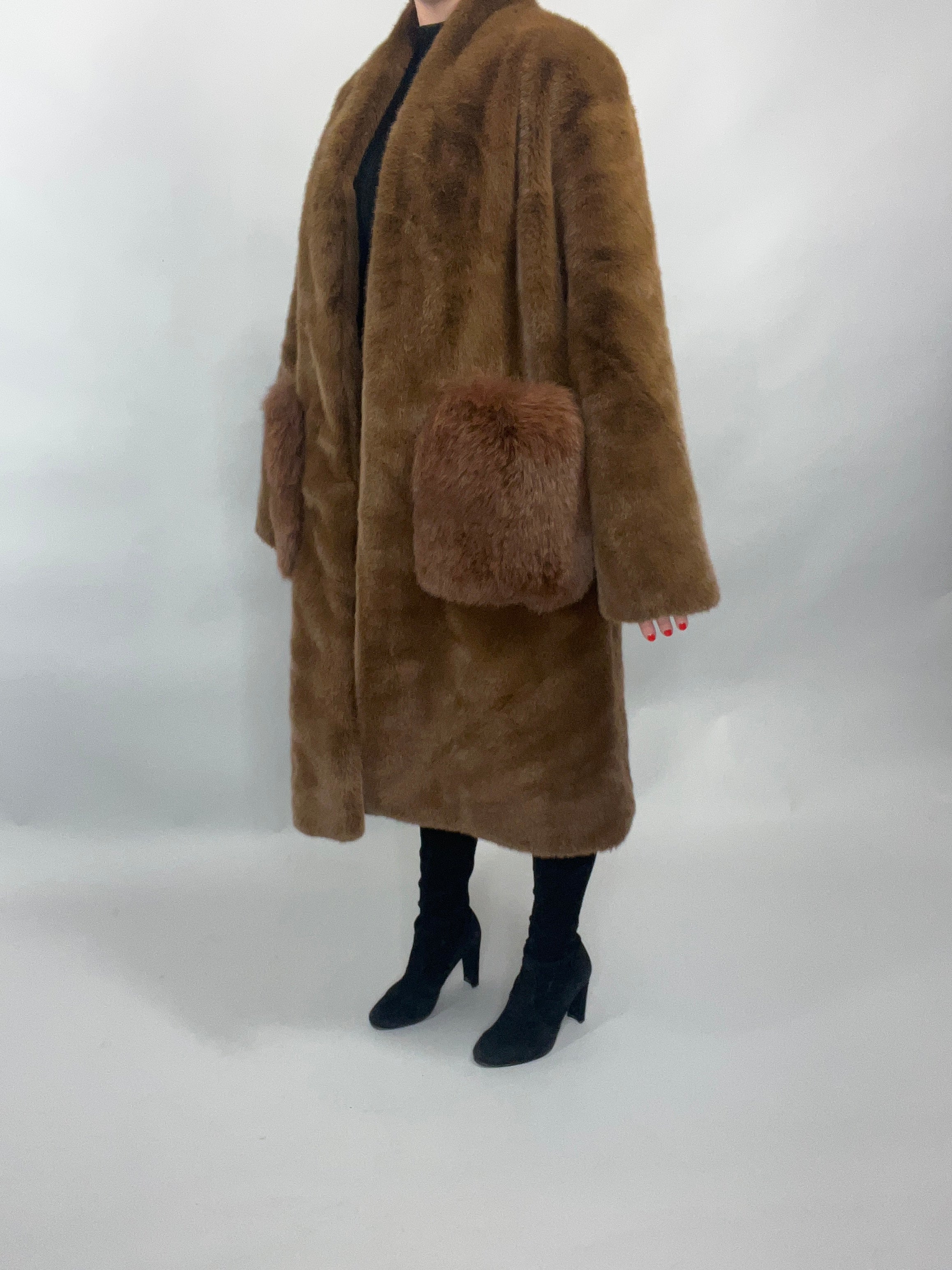 NEW IN Monaveen Luxury Faux Fur SUE-ELLEN COAT - BROWN