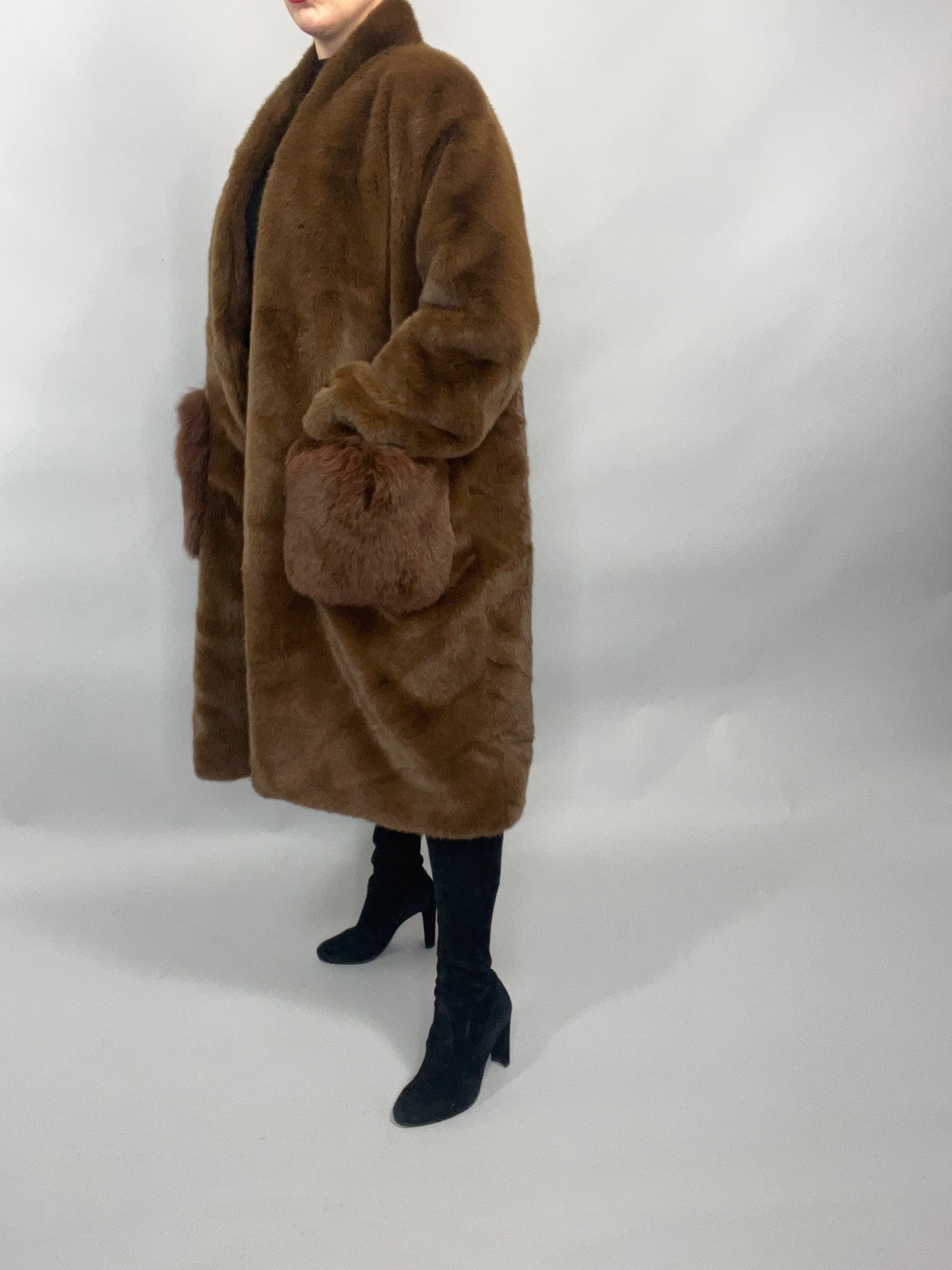 NEW IN Monaveen Luxury Faux Fur SUE-ELLEN COAT - BROWN